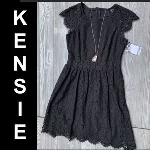 NWT KENSIE Black 🖤 Floral Lace Dress